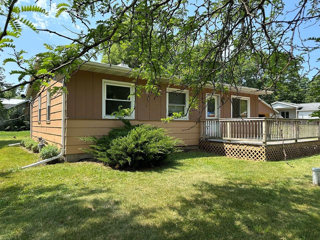 E9475 Meadow Ln, Clintonville, WI 54929 MLS 50277711 Zillow