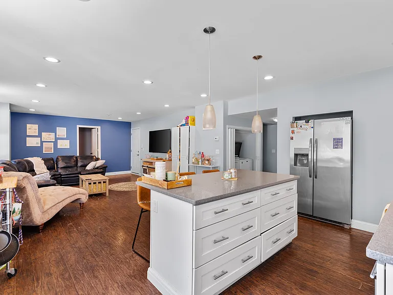 116 Riverside Blvd #1 — Photo 14