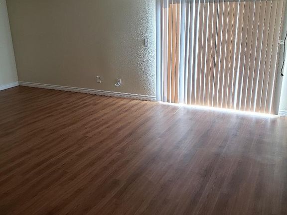3rd image of 8828 Mira Mesa Blvd APT 3