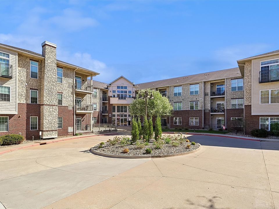 1st image of 3031 Grand Ave APT 212