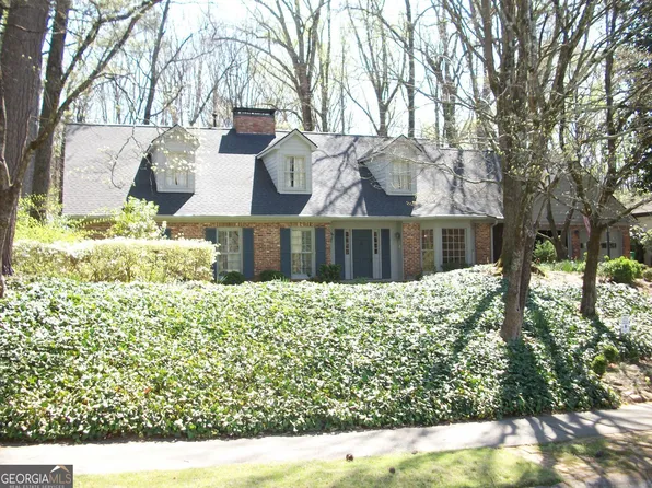 993 Castle Falls Dr, Atlanta, GA 30329