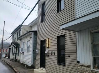 119 Carbon St, Minersville, PA
