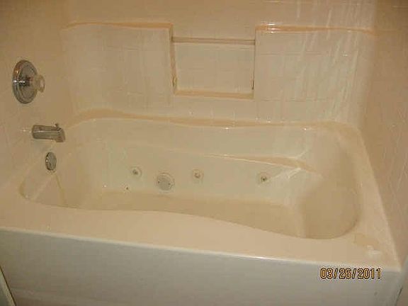 3rd image of 1214 Diana Dr