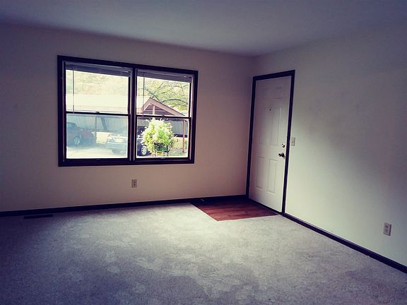 4th image of 1728 Manor Haus Ct #1728