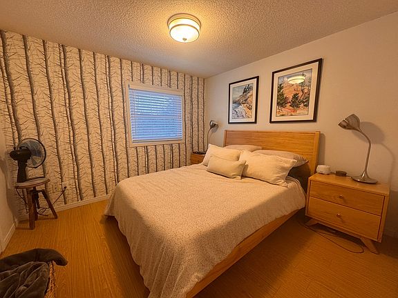 2nd image of 465 Beechwood Pl #16