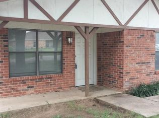 1716 Oak Tree Dr, Denton, TX 76209