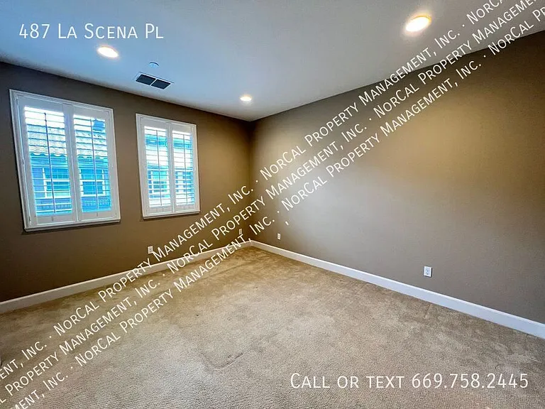487 La Scena Pl — Photo 16