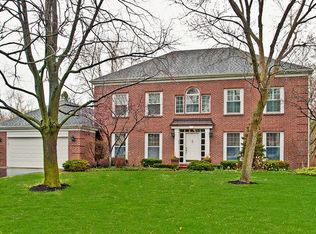 663 Valley Rd, Lake Forest, IL 60045