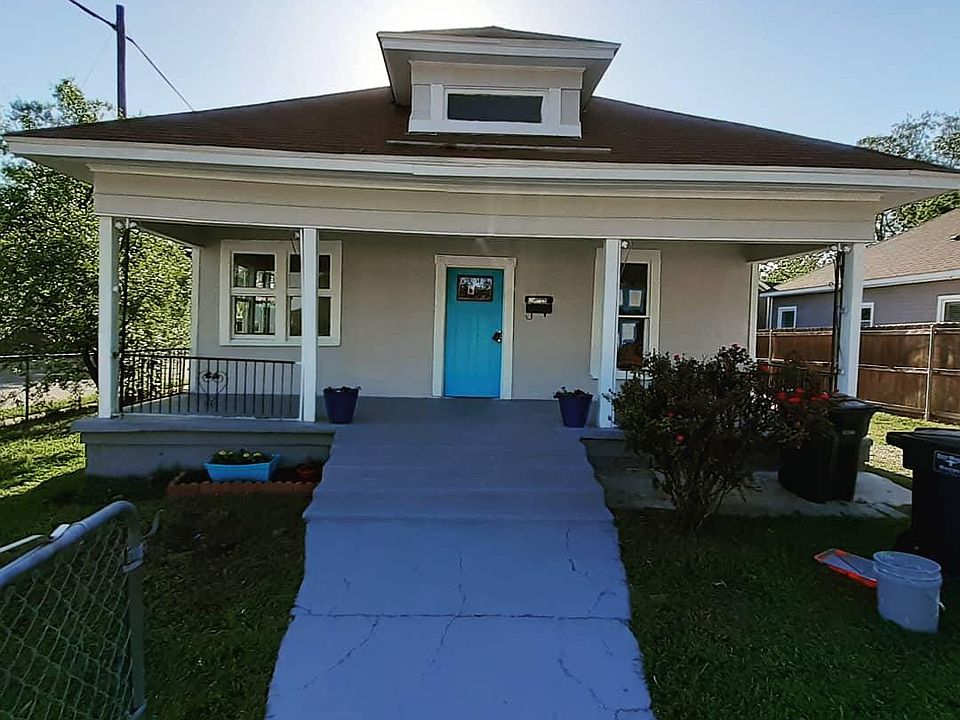 1st image of 1826 Washington Ave #A