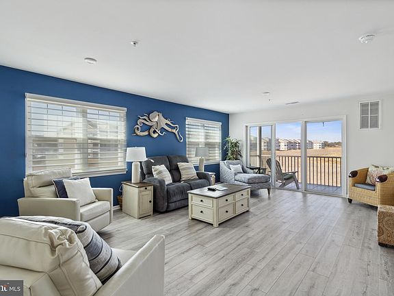5th image of 37185 Harbor Dr Unit 3703