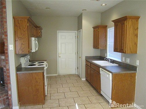 4th image of 4716 Rocky Ct