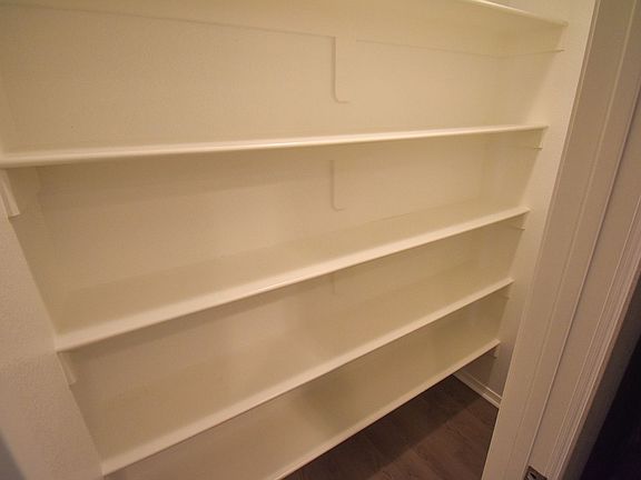 5th image of 816 Hindman Dr APT 2