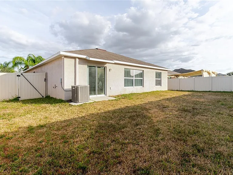 304 Cascade Bend Dr — Photo 45
