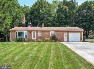 9361 E Springfield Rd, Seven Valleys, PA 17360