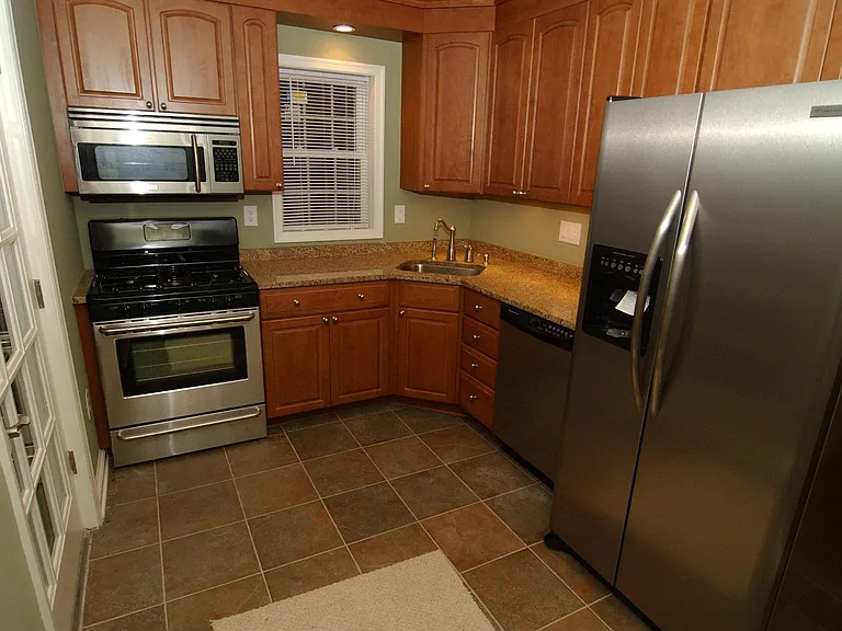 3100 Parker Ave — Photo 4
