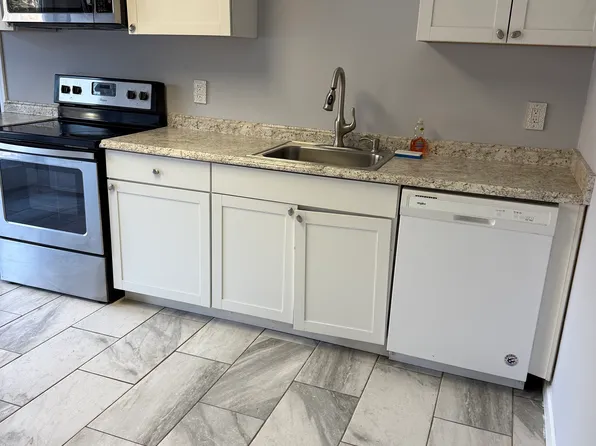 (undisclosed Address), Woodbridge, CT 06525