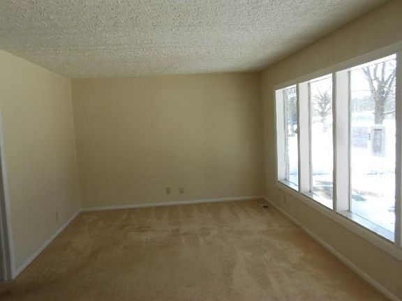 2nd image of 2725 Kristen East Dr