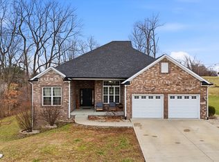 2955 Sand Creek Trl, Martinsville, IN 46151