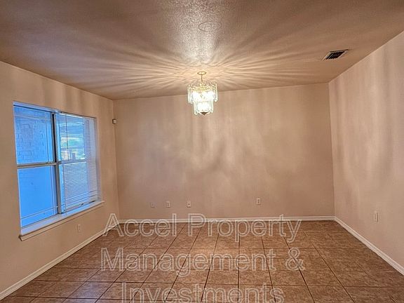 2nd image of 811 French Ave #7