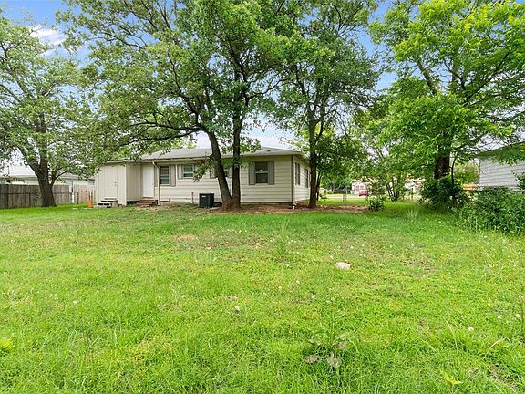 4th image of 11718 Manon Dr