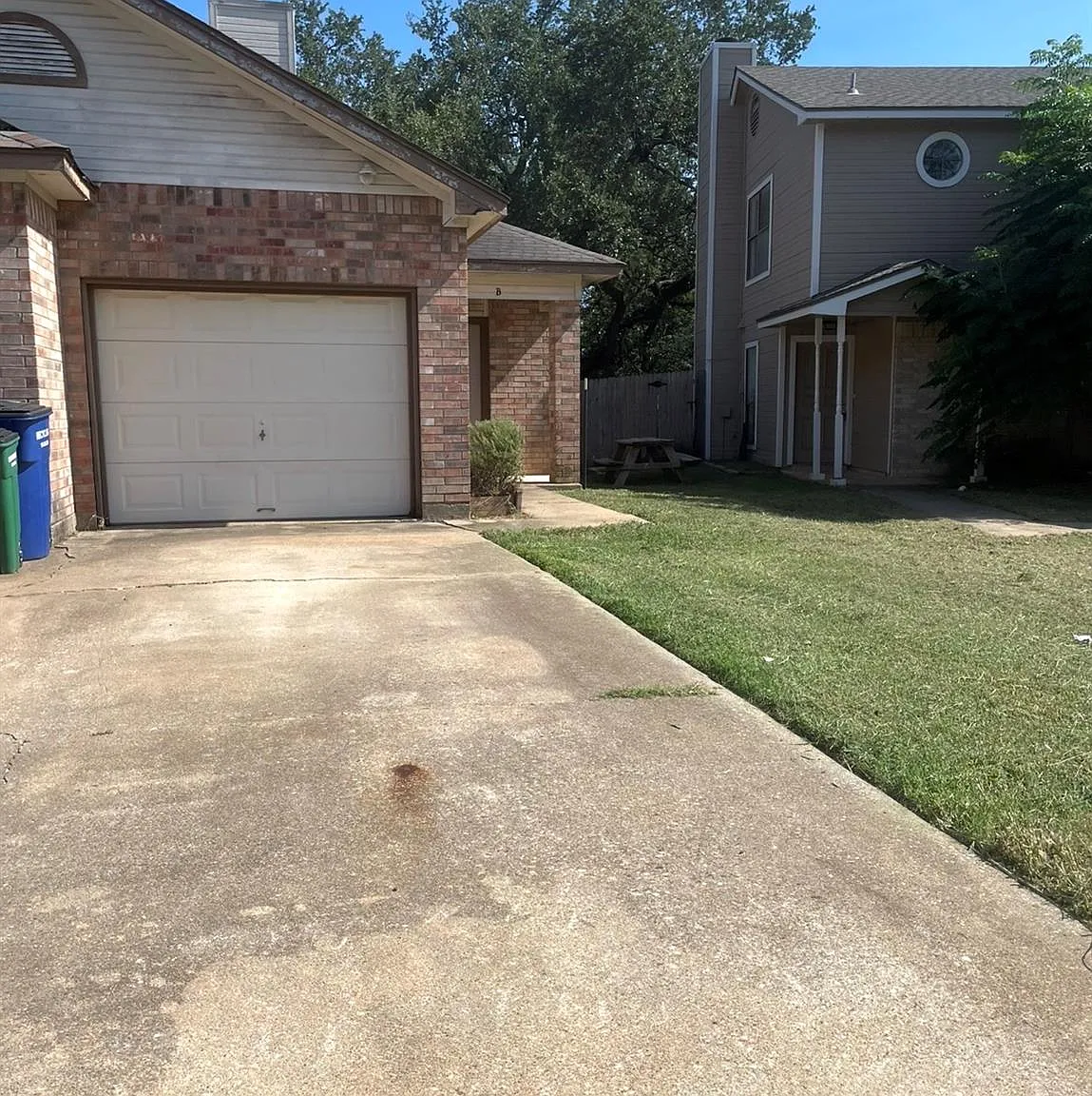2 bed, 2.0 bath, 2415 sqft, $1,695 — Photo 1