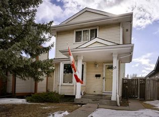 35 N Riverbirch Rd SE, Calgary, AB T2C3M4