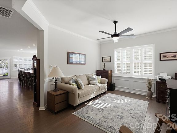 5th image of 3162 Windhaven Ln #117