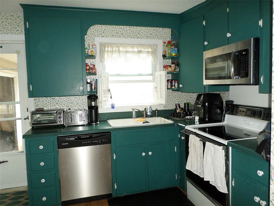 2nd image of 1242 Cornell Ave