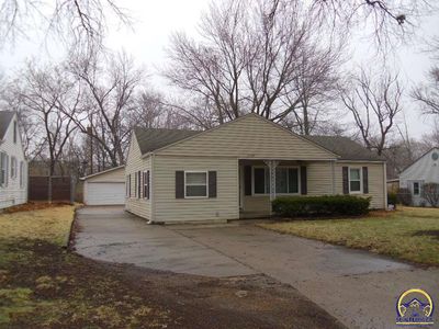 4708 SW 18th St, Topeka, KS, 66604