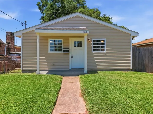 1720 Plaza Dr, Marrero, LA 70072