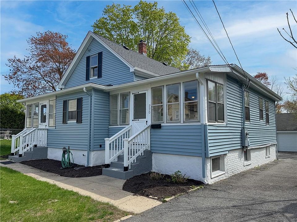 1st image of 220 Francis Ave