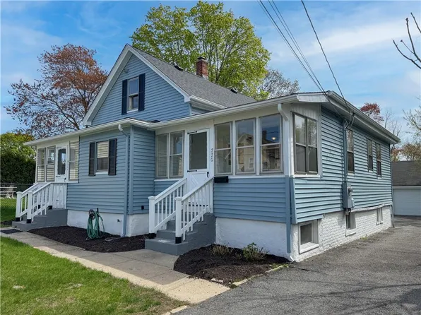 220 Francis Ave, North Providence, RI 02904