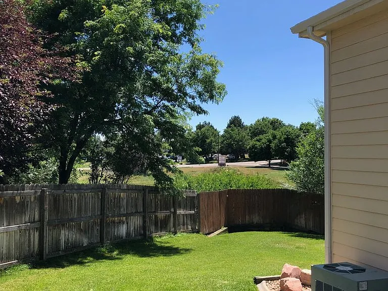 220 Acacia Dr — Photo 28