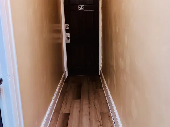 5615 Metropolitan Ave APT 2R, Ridgewood, NY 11385