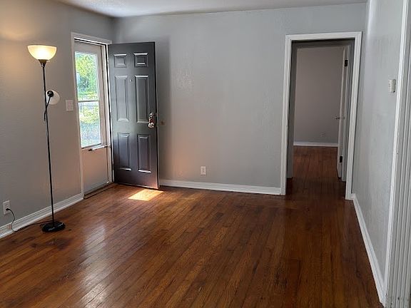 3rd image of 5036 S 36th Ave W