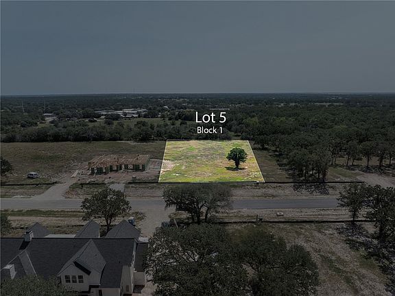 3rd image of 5475 Woodland Pkwy