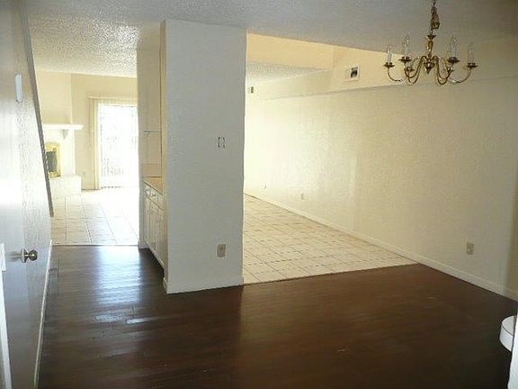 3rd image of 7414 Fair Oaks Ave APT B6