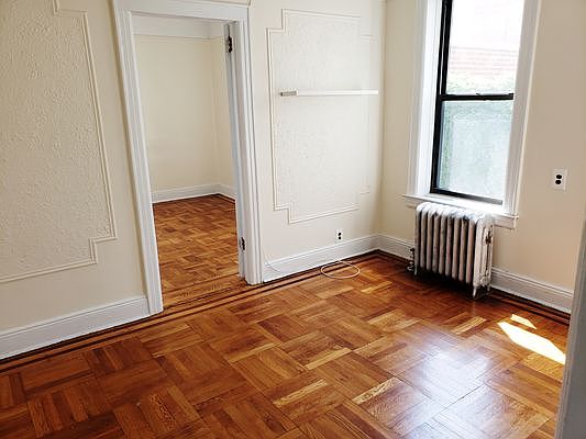 4th image of 28-04 33rd St #16B