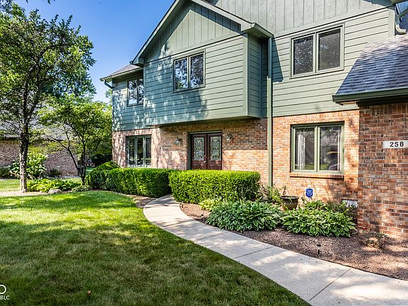 4th image of 258 Adrienne Dr