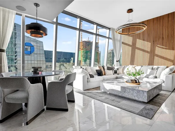 1451 Brickell Ave #4304, Miami, FL 33129