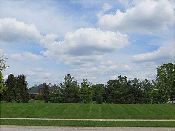 4th image of 99 Oak Hill Dr