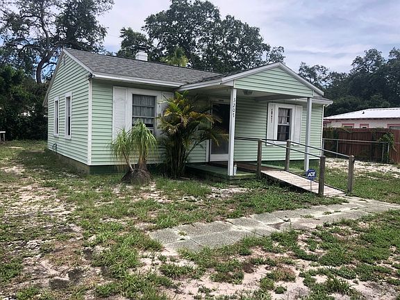 3rd image of 3207 W Hartnett Ave