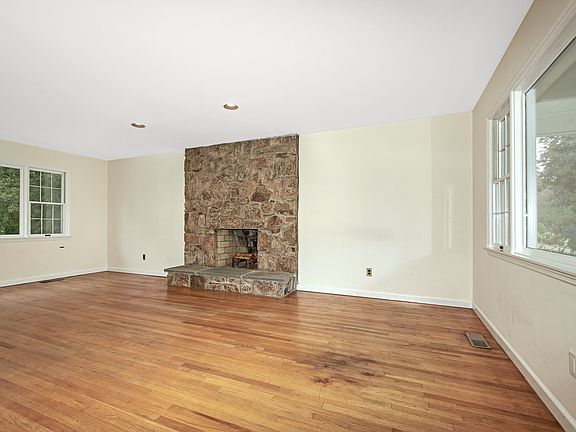Livingroom_A.jpg