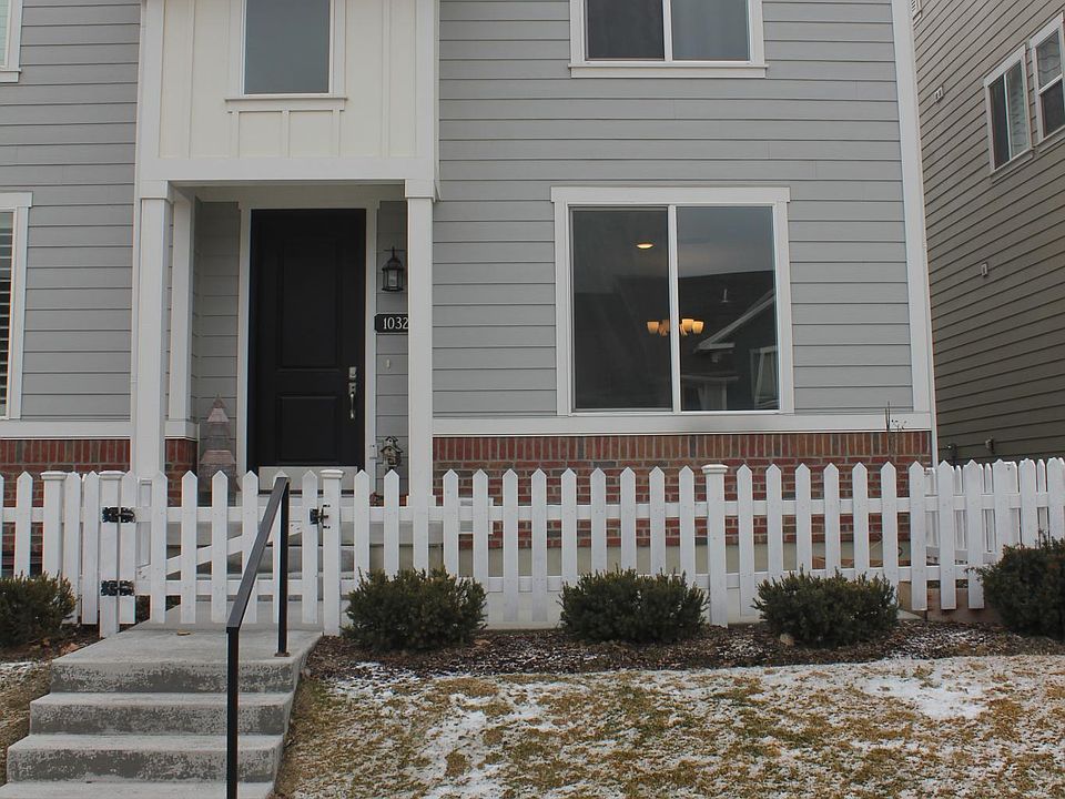 End Unit Town Home