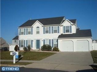 2 Wheatsheaf Cir, Clayton, NJ 08312
