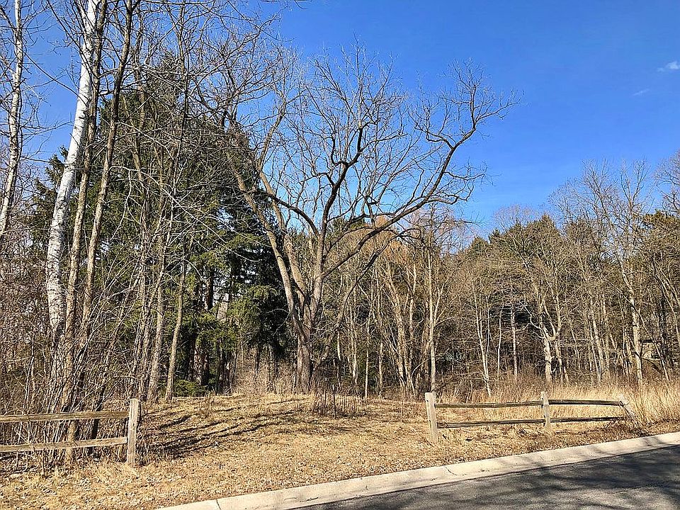 Entrance on Hidden Lake Rd