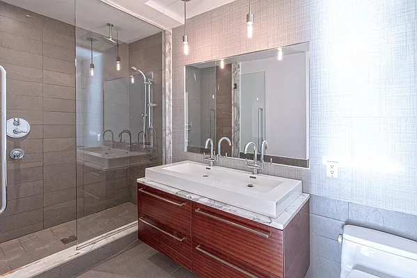 Rented by NY Space Finders Inc. | media 6