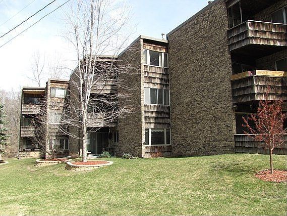 Pending: 100 Cedar Street, Mankato, MN 56001