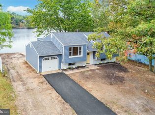 207 Cedar Lake Dr, Williamstown, NJ 08094