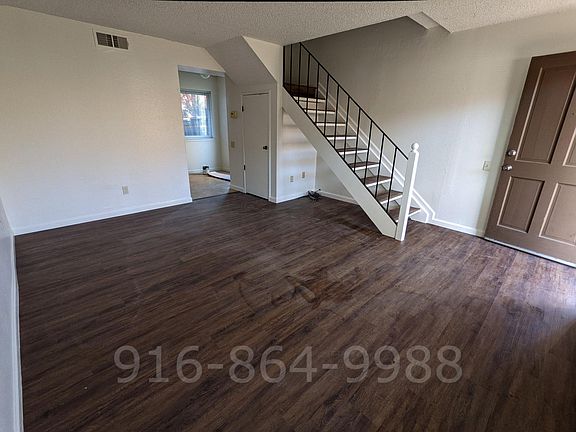 New floors installed (excuse the dust in the pic)